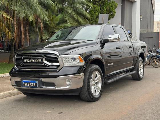 RAM CLASSIC 5.7 V8 GASOLINA LARAMIE CD 4X4 AUTOMÁTICO